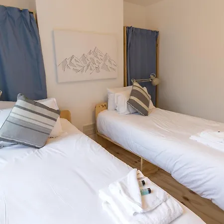 Stunning Stay - Fast Wi-Fi - Garden - Walk To Town Newport  Exterior photo