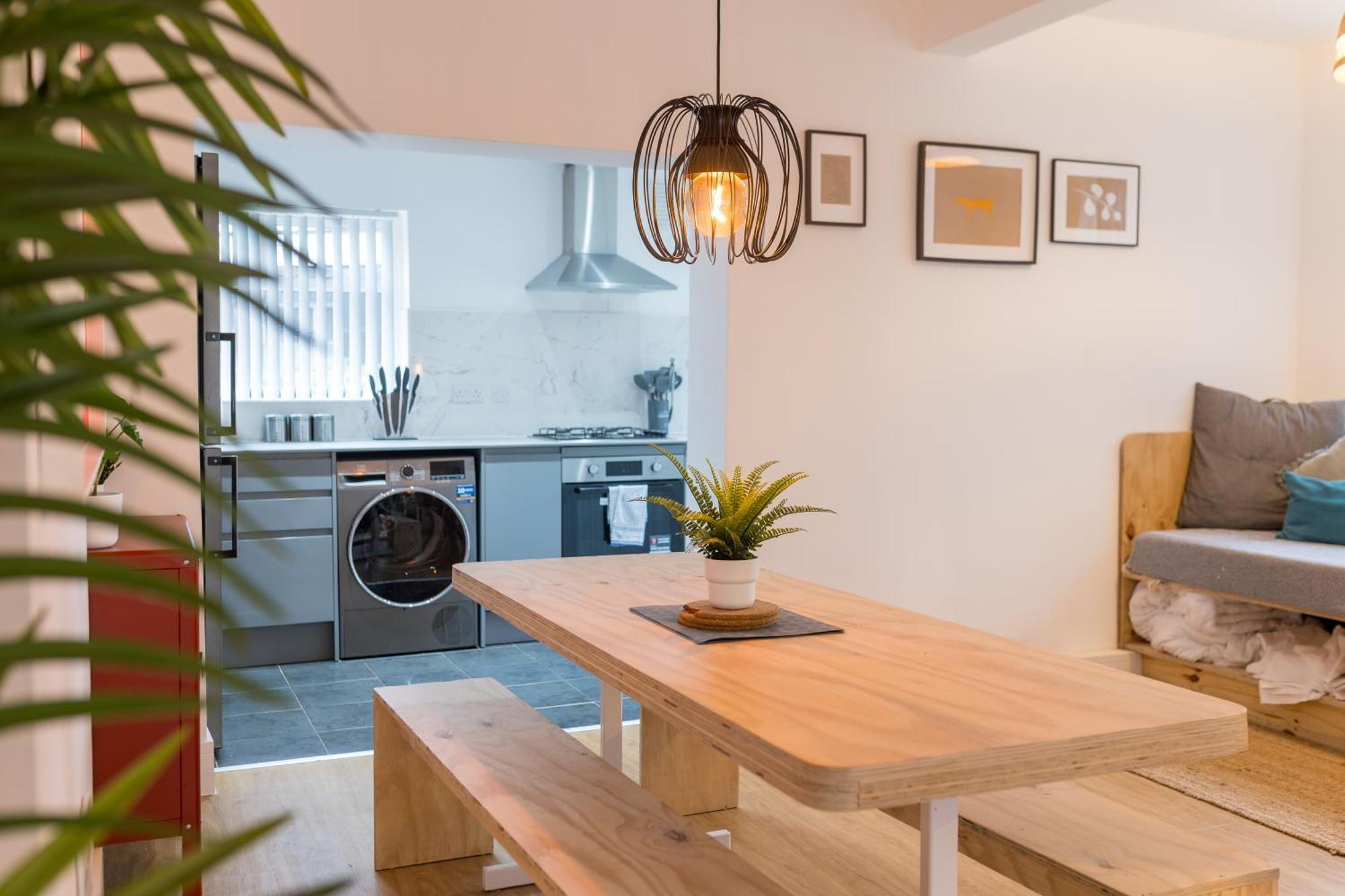 Holiday home Stunning - Fast Wi-fi - Garden - Walk To Town Newport (Gwent)