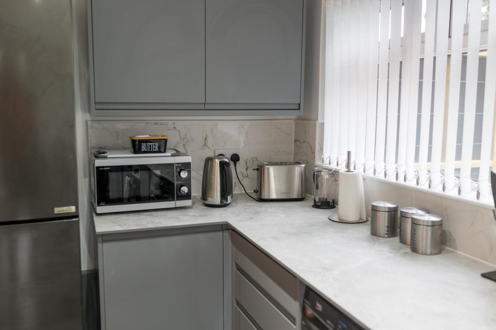 Stunning - Fast Wi-fi - Garden - Walk To Town Holiday home Newport (Gwent)